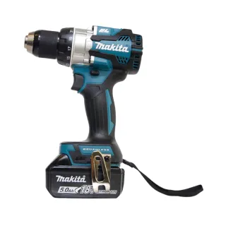 Máy khoan pin cầm tay Makita DDF489Z  Lực siết tối đa khi vặn vít là 73N-m (cứng) và 40N-m (mềm), đảm bảo tính chính xác trong việc vặn vít các bộ phận