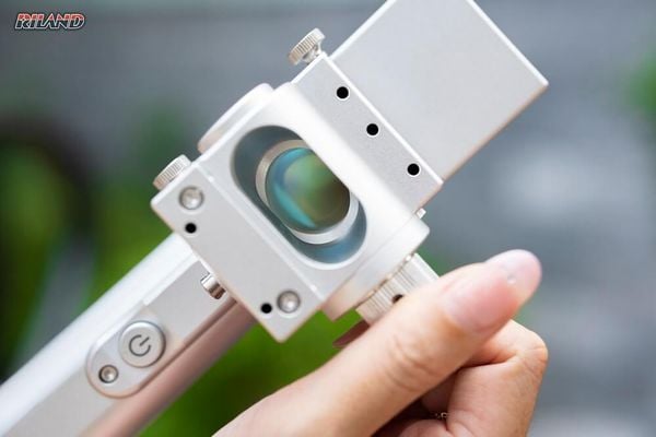Súng laser Riland RL-C-2000