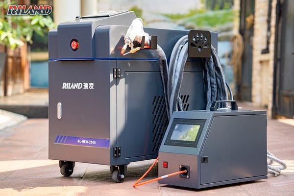 Những Điều Cần Biết Về Máy Hàn Laser - Công Nghệ Tiên Tiến Trong Ngành Hàn