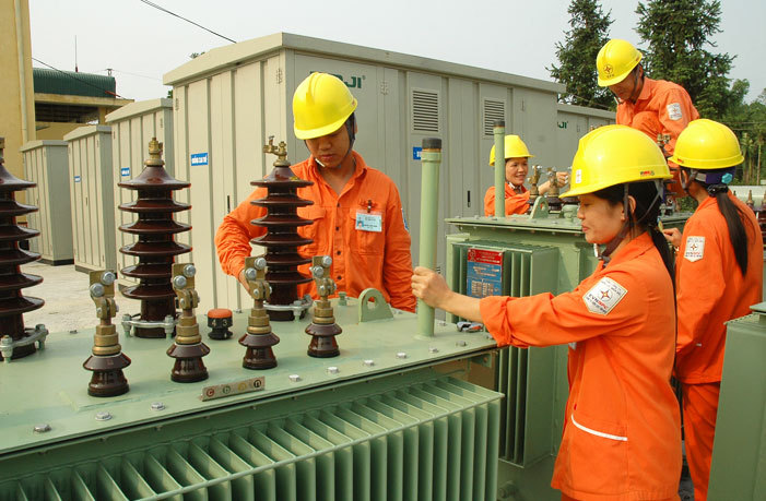 Đồng Phục Bảo Hộ Cần Thiết Trong Thời Đại 4.0 7 Trang phục bảo hộ ngành điện lực
