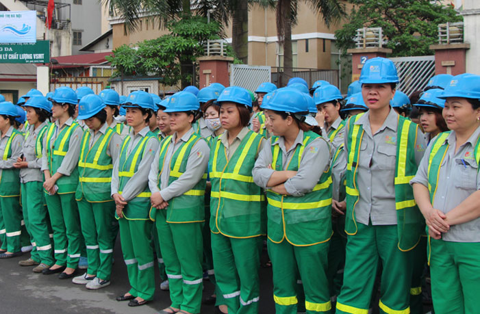 Đồng Phục Bảo Hộ Cần Thiết Trong Thời Đại 4.0 8 Trang phục bảo hộ cho nhân viên môi trường