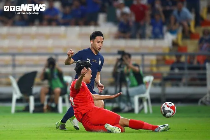 Thái Lan chơi xấu vẫn thua, tuyển Việt Nam vô địch AFF Cup 2024 8 Đội tuyển Thái Lan ghi bàn thiếu fair play nhưng vẫn thua.