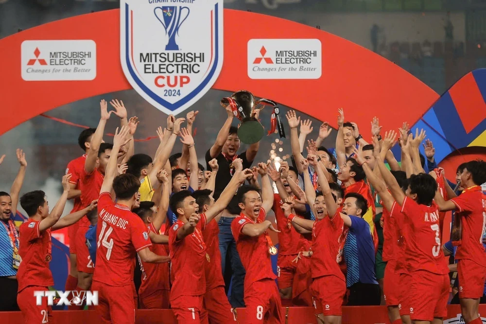 Thái Lan chơi xấu vẫn thua, tuyển Việt Nam vô địch AFF Cup 2024 6 Đội tuyển Việt Nam vô địch AFF cup 2024