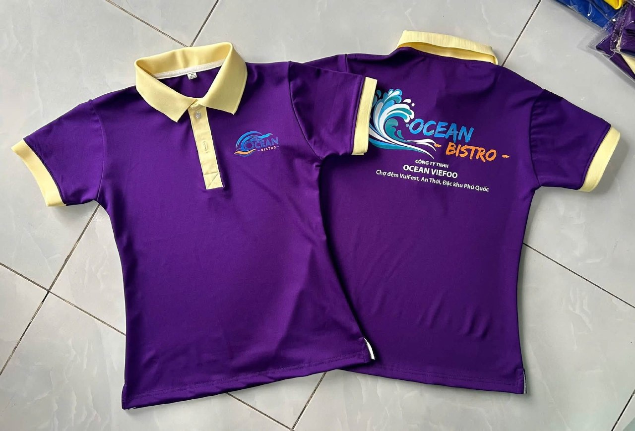 đồng phục nhà hàng cafe polo tím bo vàng in logo Ocean Bistro